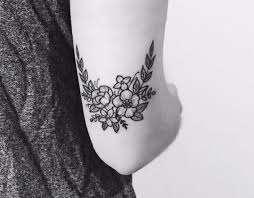 Tarzınıza uygun en güzel geçici dövme modelleri, yapıştırma ve sticker tarzında flash tattoos dövmeler 2019 ve 2020'de en uygun fiyatları ile sadece newobsessions.com'da. Bayanlar Icin Dirsek Dovme Modelleri Trendler Ve Moda