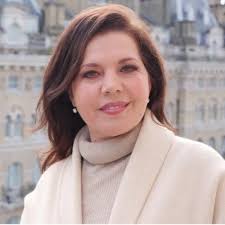 Monica Whitlock (@WhitlockMonica)