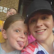 How to keep Philly cheesesteak sandwiches moist?