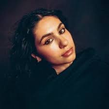 Cindy Lear's Instagram, Twitter & Facebook