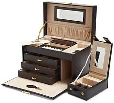 Recently, i have been ordering gifts for everyone here. 18 Gift Ideas For A 40 Year Old Woman 40 Years Old Old Women 40 Years