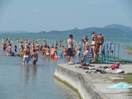 Browse expedia's selection of 108 hotels and places to stay in balatonfenyves. Balatonfenyves Also Strand Balaton Sud Ufer Balatonfenyves Ferienhauser Ferienhaus Urlaub Fewo Ferienwohnungen In Ungarn Direkt Am See Plattensee