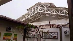 Sembrong Bangkit Bp Sejahtera Hati Hati Angin Kuat Bumbung Runtuh Di Merata Te Fair Grounds Grounds