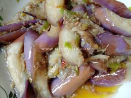 Buat para penggemar terung, hidangan begini pasti membuka selera makan … resepi peria goreng telur yang ringkas dan sedap. Resepi Terung Goreng Berlada Miza Talib
