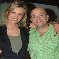Denise dumas cumplió años este domingo y aprovechó la ocasión para compartir una foto súper romántica. Denise Dumas On Twitter Bueno Yendo A Ideas Maquillaje Y Almuerzo En El Bar