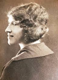 Stella Pearson's Instagram, Twitter & Facebook