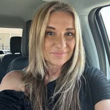 My family did the darn thang and I am more grateful now than ever. My  expectations of others is also very high 😅⚡️🌸🙃🩵💪🏼Keep Showing Up  💪🏼#parents #parenting #mom #dad