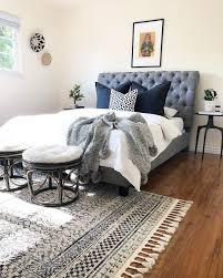 I have 2 queen beds in it and was trying to decide how to put a rug under the beds? What Is The Best Size Rug For Under A Queen Bed 10 Ideas