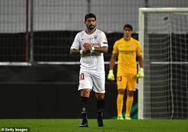 Get ever banega latest news and headlines, top stories, live updates, special reports, articles, videos, photos and complete coverage at mykhel.com. Let S See If That Wig Is Real Sevilla S Ever Banega Teases Antonio Conte In Europa League Final Express Digest