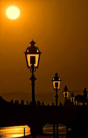 Pin By Snowmoon And Julie On Streets And Street Lights Street Lamp Lamp Post Italian Sunsets