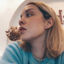 Laura Celis's Instagram, Twitter & Facebook