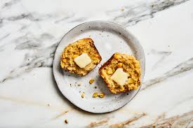 The butter adds needed richness to the bread itself, and the bacon drippings help. What Is Cornmeal And Which Type Should You Buy At The Store Bon Appetit
