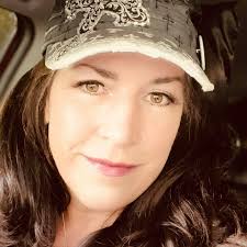 This Cowboy Butter Steak has the most ADDICTING sauce you've ever tasted.  Full recipe: http://dlsh.it/0ABC5wW