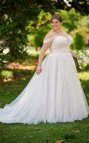 The quality of the material was great and the color was beautiful. Romantisches Plus Size Off The Shoulder Ballkleid Stella York Wedding Dresses