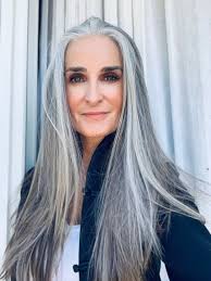 Silver Sister Spotlight with Caroline Labouchere