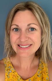 Shannon Gibbons's Instagram, Twitter & Facebook