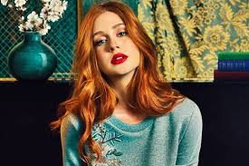She started off her career as a child actress; Marina Ruy Barbosa Mostra Curiosidade Que Prepara Para Viver Personagens