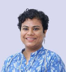 Betsy Abraham's Instagram, Twitter & Facebook