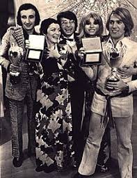 Nati nel '67 come quartetto, oggi sono in due ma la passione è sempre la stessa. Ricchi E Poveri Wikiwand