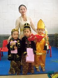 Maybe you would like to learn more about one of these? Pemenang Lomba Busana Daerah 2012 Insanteratai