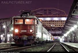 Virail najde nabídky od mnoha železničních společností v evropě i ve zbytku světa. Railpictures Net Photo 41 0122 Cfr Calatori Romanian Railways Le 5100 At Bucharest Romania By Ivo Radoev Train Romania Bucharest