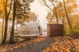 Each Dome Is Located In Its Own Private Setting And Features A Large Outdoor Terrace Complete Arhitektura Idei Dlya Doma Dom