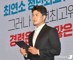 김원기 경기도의원 '2021년 경기사회복지대상' 광역의원 공로부문 수상. Xs3isegcrpej8m