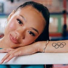 Alison Metz's Instagram, Twitter & Facebook