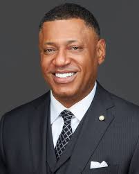 Andre Dancy's Instagram, Twitter & Facebook