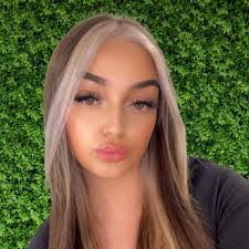 Vicky Fitzpatrick's Instagram, Twitter & Facebook