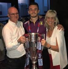 €30.00m* oct 18, 1994 in glasgow.john mcginn is the brother of paul mcginn (hibernian fc). John Mcginn Biography Childhood Parents Girlfriend Net Worth