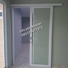 Berikut ini 20 ide pintu geser, lengkap dengan padanan material dan pencahayaan. Jual Pintu Sliding Aluminium Isi Kaca Kota Depok Karya Prima Aluminium Tokopedia