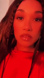 Candace Beatty's Instagram, Twitter & Facebook