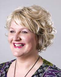 Fragrancenet.com offers a variety of designer haircare, shampoo treatments & more.buy now Layered Haircuts Older Women Short Hairstyles For Older Women 2019 Older Women Hairstyles Haircut For Older Women Short Hair Older Women