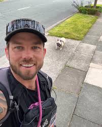 Few miles before breakfast with the battle pig! Cannot beat it. Never fails  to give a great recharge. Happy Sunday mother puppers! #FrenchBulldog  #BattlePig #MentalHealth #GoodDog #GetOutside