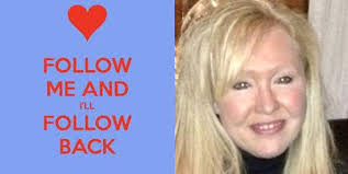 Hi everyone! I'm the owner of Meraki Beauty Co. located in Sage Elite  Studios in Kildeer. I am a local esthetician. I focus