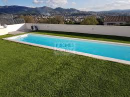 Les piscines diffazur sont construites avec la technique du béton armé. Ferre Piscines Vous Propose La Coque Polyester Couloir De Nage De France Piscines Composites A Allauch Ferre Piscines