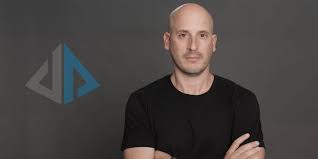 Adding an AI Layer to Your Business Data with Pyramid Analytics CEO Omri  Kohl