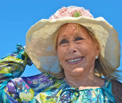 Twins Gracie Keezer and Gloria Silver