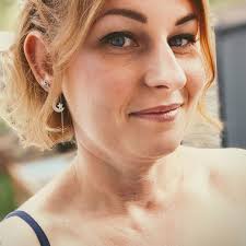 Hello! I've been a horrendous mum and left my toddlers Halloween outfit  till really late. I assumed she'd wear one of the 100s of dressing up  outfits she has but apparently no,