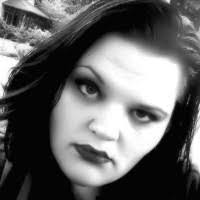 Amber Longmire's Instagram, Twitter & Facebook