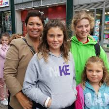 294,974 views 3 years ago. A Mum Explains Why We Queued For Hours To Meet Ten Year Old Youtube Star Tiana In The Bullring Birmingham Live