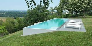 Like How The Pool Is Built Into The Hillside Small Backyard Pools Swimming Pools Backyard Backyard Pool Designs