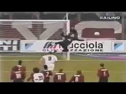 C'est empoli fc (empoli fc) qui recoit reggina calcio pour ce match italien du dimanche 11 aout 2019 (resultat de coppa italia). Serie A 1999 2000 Day 23 Reggina Lecce 2 1 Pirlo Kallon C Lucarelli Youtube