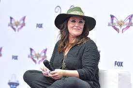 The man could be seen in the footage ambling with a cane on a sidewalk. Former Talk Show Host Ricki Lake Opens Up About The Tragedy She Ll Never Recover From Sahiwal