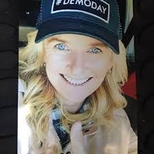 Julie Rector's Instagram, Twitter & Facebook