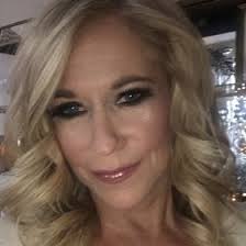 Laura Tebbe (lauralovett)