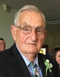 Larry Yingling's Instagram, Twitter & Facebook