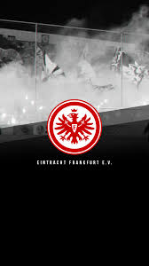 Sportgemeinde eintracht oder kurz sge) ist ein eingetragener sportverein in frankfurt am main.mit ihrer fußballabteilung war die eintracht 1963 gründungsmitglied der bundesliga, gilt als einer der großen traditionsvereine im deutschen fußball und belegt nach bisher 51 spielzeiten in der bundesliga platz 8 der ewigen tabelle. Logo Eintracht Frankfurt Png 2 Png Image