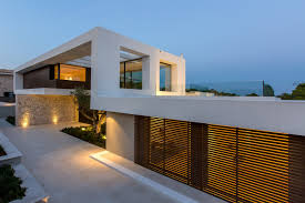 (please call at least 24 hours in advance to schedule inspection) monday, wednesday and friday. Trasluz Minimalistische Design Villa Mit Grossem Gartengrundstuck Exclusive Villas Apartments And Estates